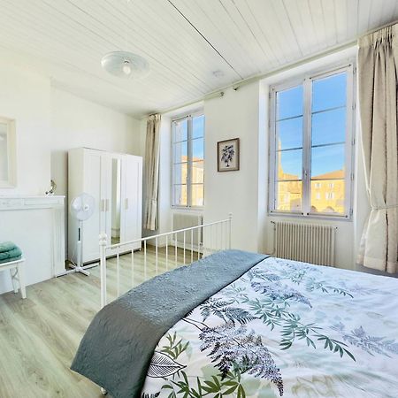 Maison De Ville Au Coeur D'Une Bastide Historique Monségur Extérieur photo
