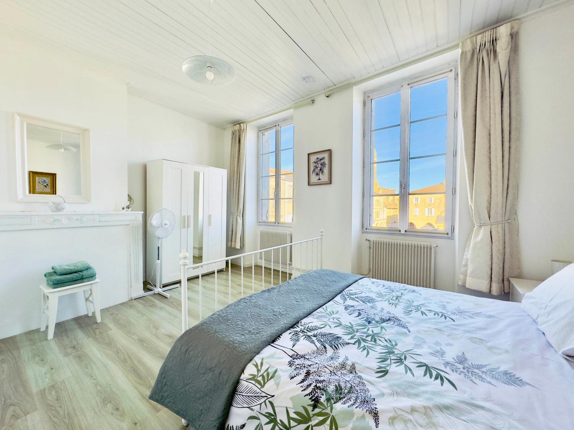 Maison De Ville Au Coeur D'Une Bastide Historique Monségur Extérieur photo