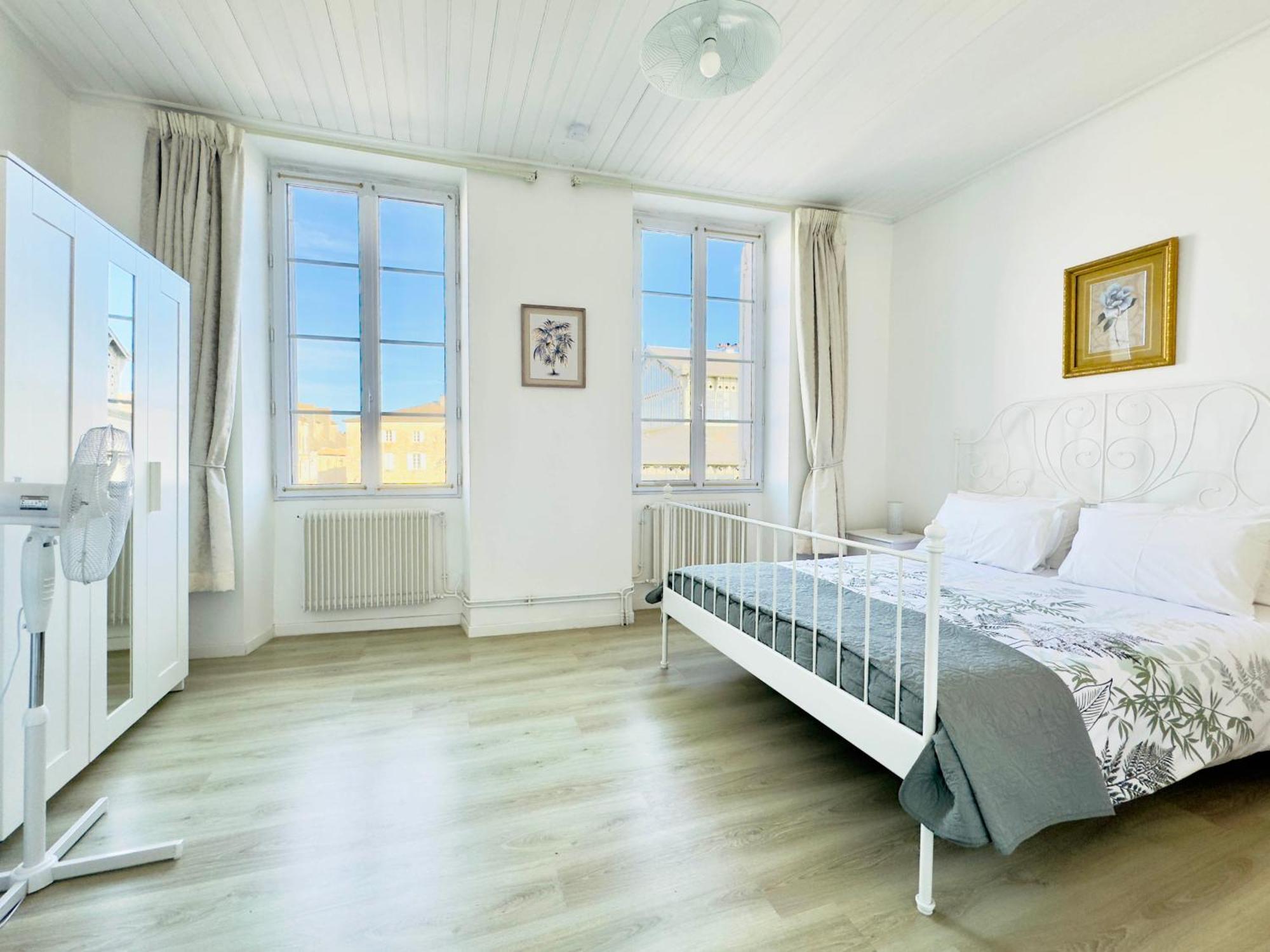 Maison De Ville Au Coeur D'Une Bastide Historique Monségur Extérieur photo