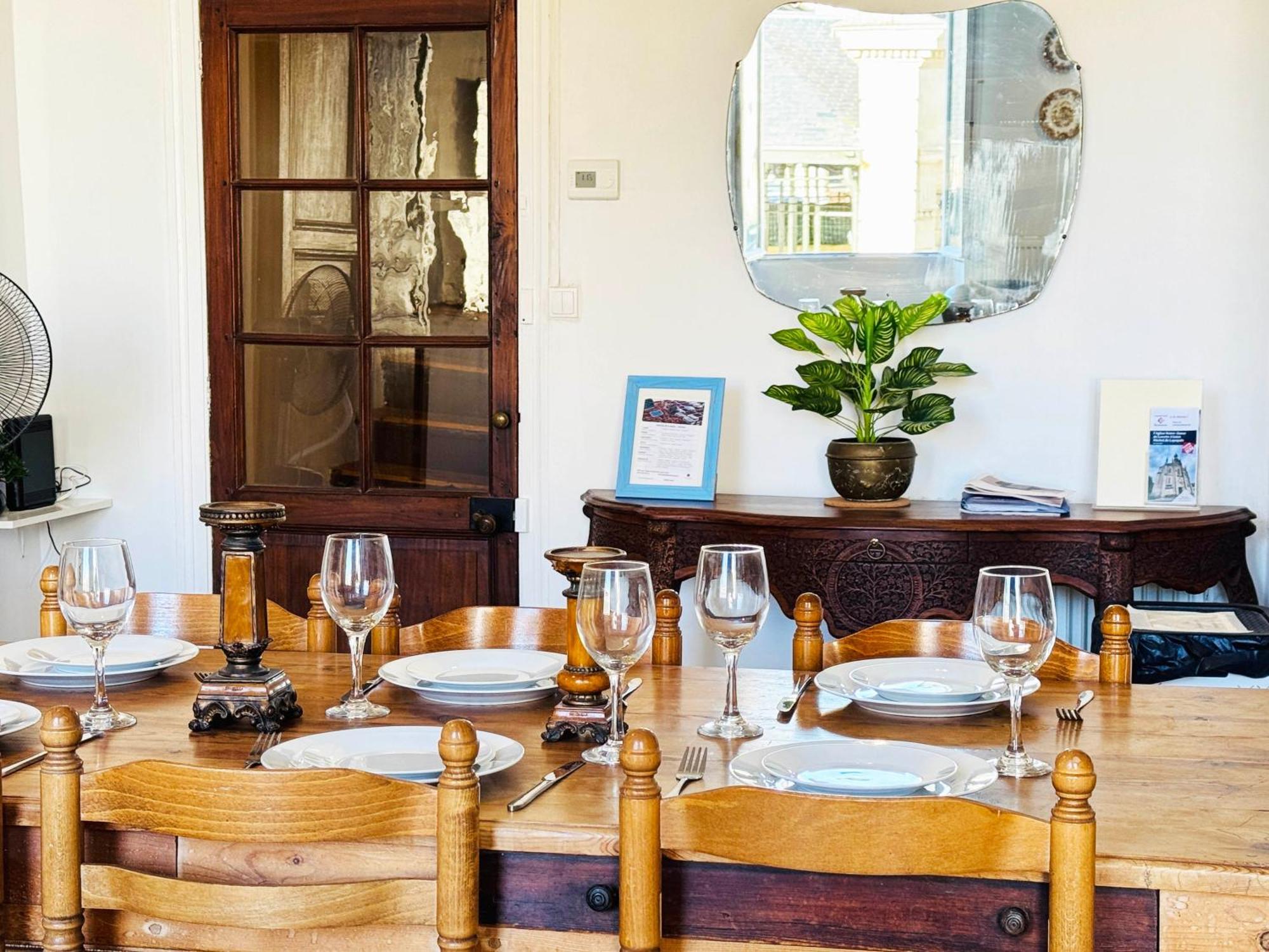 Maison De Ville Au Coeur D'Une Bastide Historique Monségur Extérieur photo