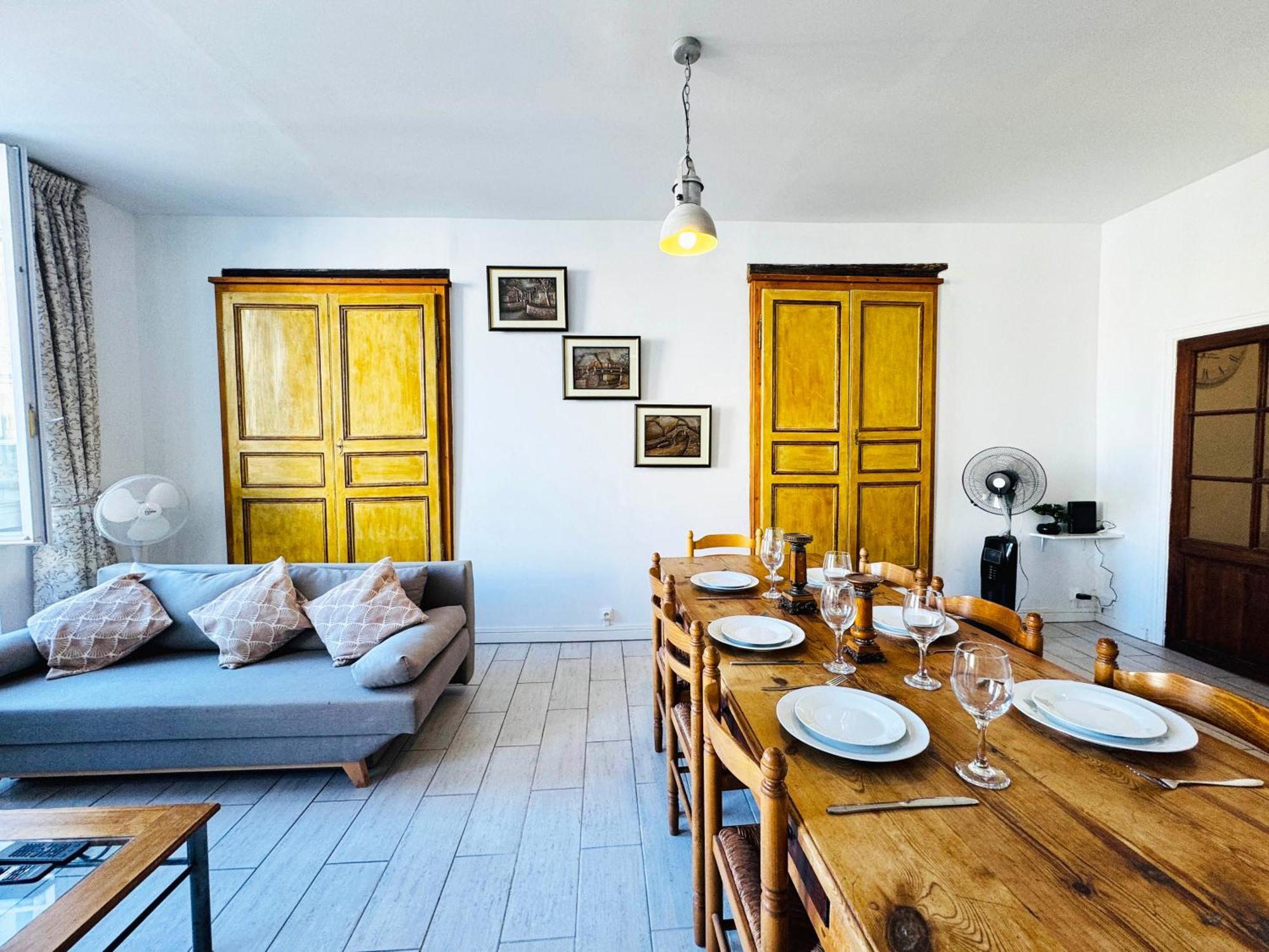 Maison De Ville Au Coeur D'Une Bastide Historique Monségur Extérieur photo